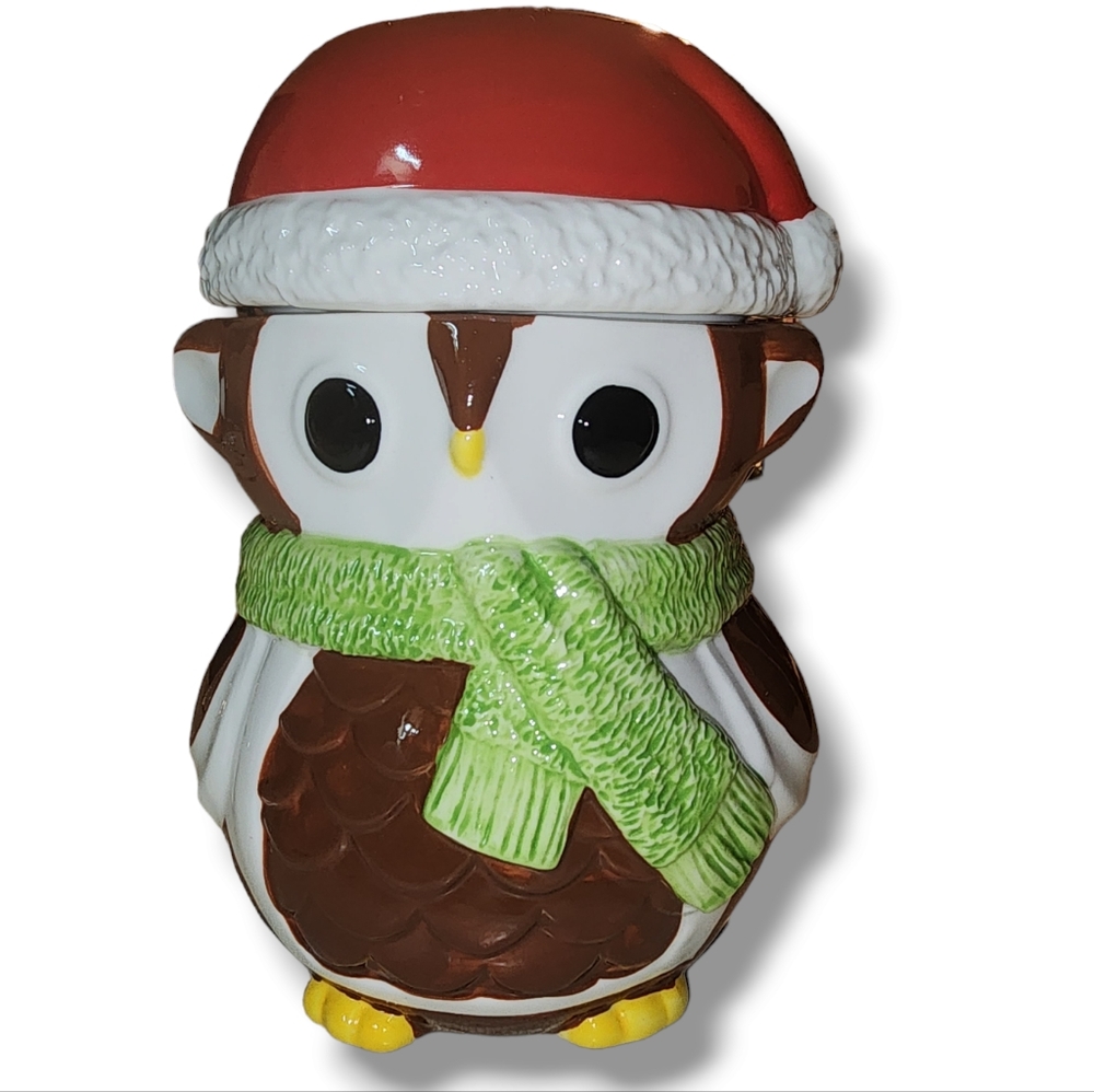 Christmas Owl Ceramic Cookie Jar By‎ Yankee Candle Company